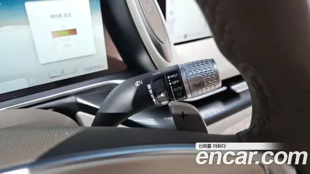Genesis G90 2022 — Photo 31/31