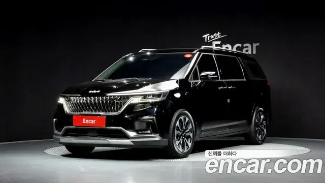 Kia Carnival 2022 — Фото 1/20