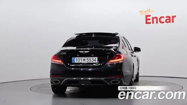 Genesis G70 2020 — ფოტო 10/20