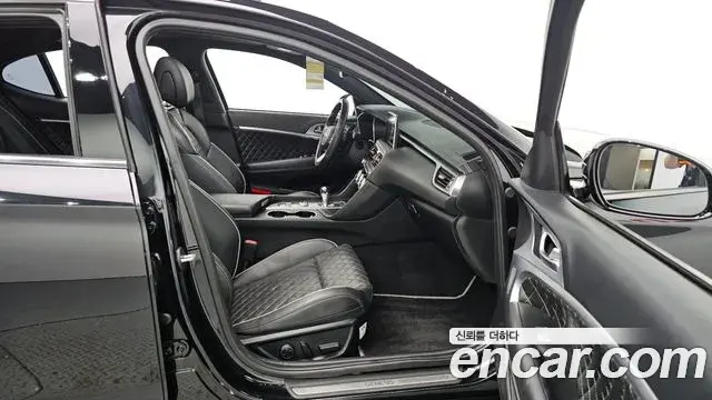 Genesis G70 2020 — ფოტო 13/20