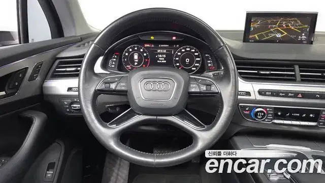 Audi Q7 2019 — Фото 13/20