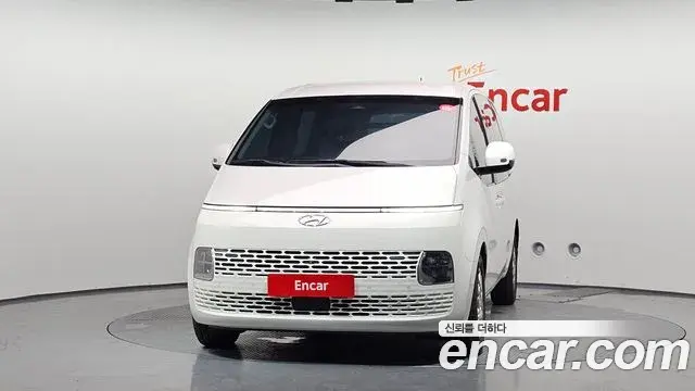 Hyundai Staria 2021 — ფოტო 23/33