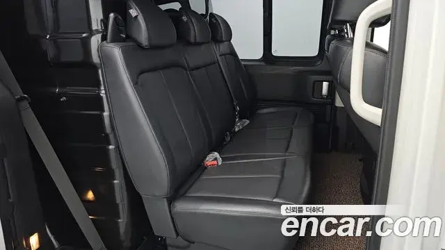 Hyundai Staria 2021 — ფოტო 20/33