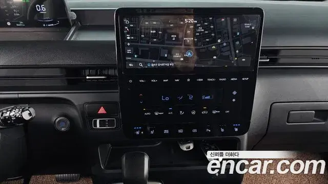 Hyundai Staria 2021 — ფოტო 24/33
