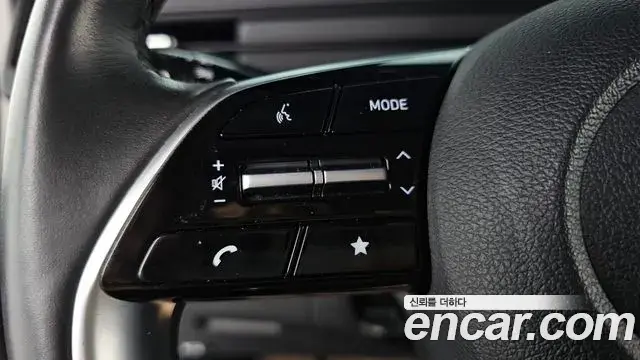 Hyundai Staria 2021 — ფოტო 25/33