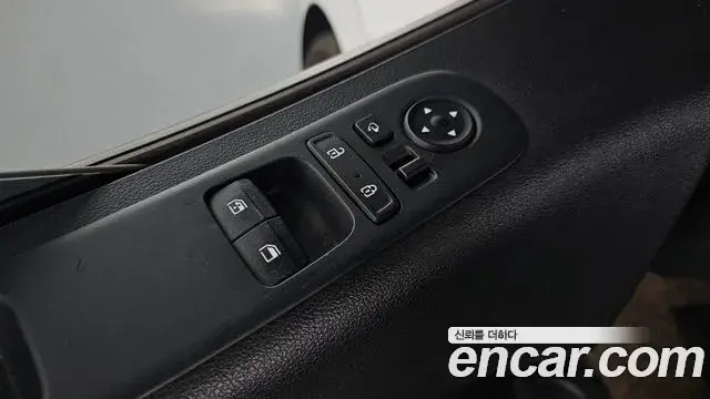 Hyundai Staria 2021 — ფოტო 15/33