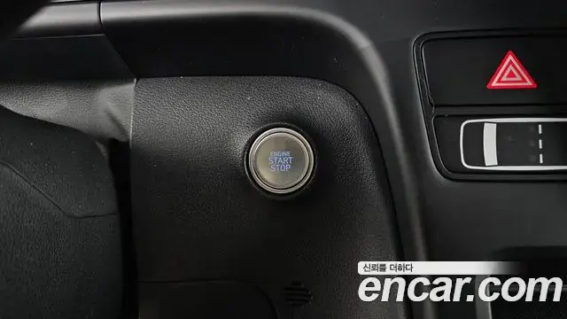 Hyundai Staria 2021 — ფოტო 21/33