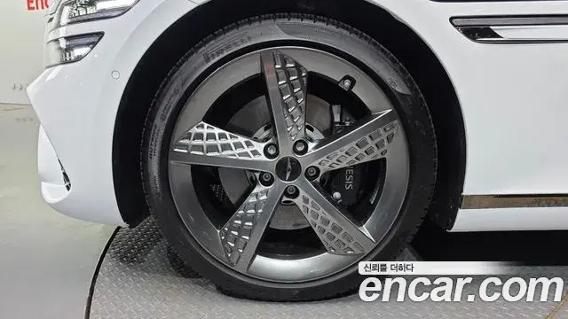 Genesis G80 2025 — Photo 27/31