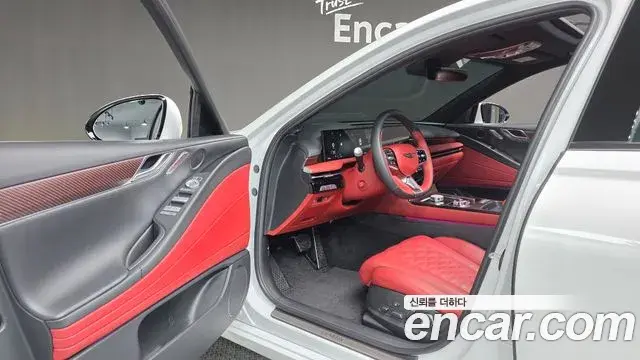 Genesis G80 2025 — Photo 30/31