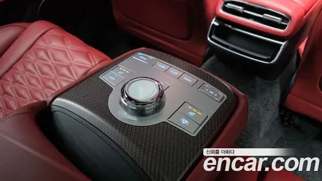 Genesis G80 2025 — Photo 29/31