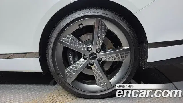 Genesis G80 2025 — Photo 6/31