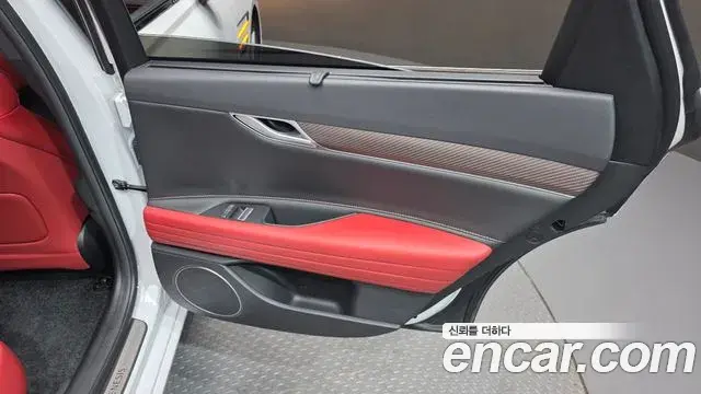 Genesis G80 2025 — Photo 1/31