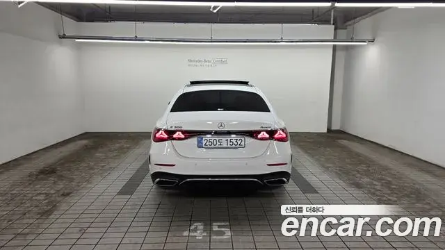 Mercedes-Benz E-Class 2025 — Фото 3/20