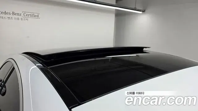 Mercedes-Benz E-Class 2025 — Фото 12/20