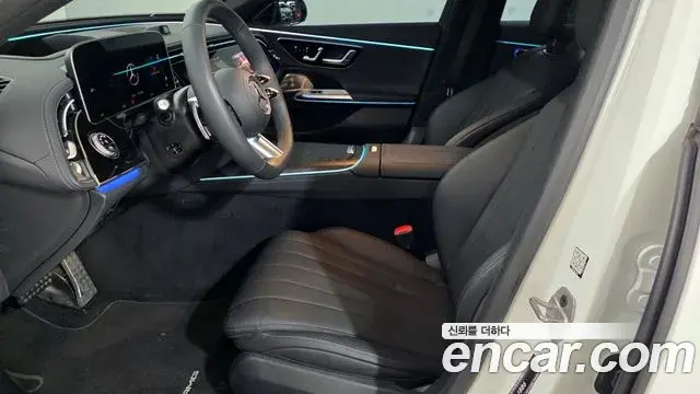 Mercedes-Benz E-Class 2025 — Фото 14/20