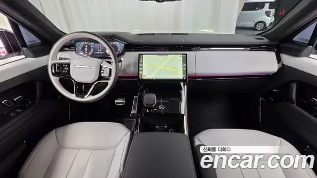 Land Rover Range Rover Sport 2025 — Photo 32/36