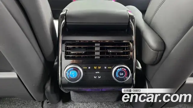 Land Rover Range Rover Sport 2025 — Photo 4/36