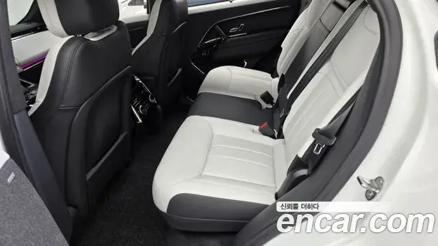 Land Rover Range Rover Sport 2025 — Photo 17/36