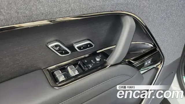 Land Rover Range Rover Sport 2025 — Photo 5/36