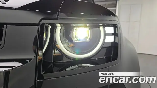 Land Rover Defender 2026 — ფოტო 10/20