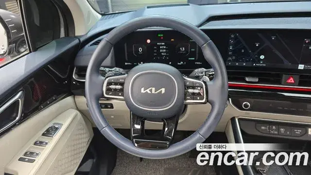 Kia Carnival 2024 — Фото 13/20