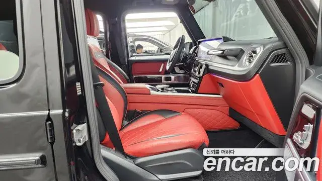 Mercedes-Benz G-Class 2020 — Фото 11/20
