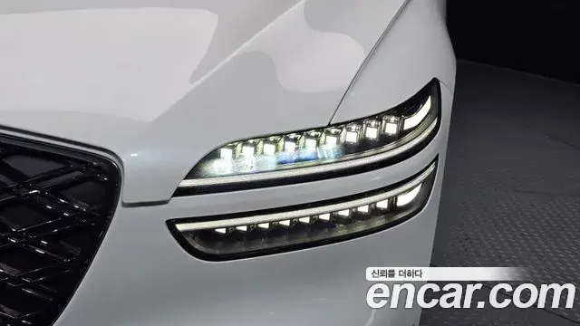 Genesis GV70 2025 — ფოტო 23/30