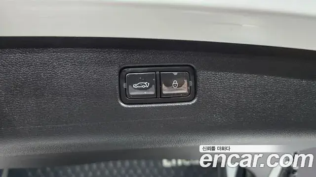 Genesis GV70 2025 — ფოტო 17/30