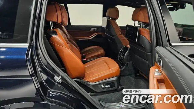 BMW X7 2020 — Şəkil 16/40