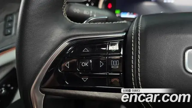 Jeep Grand Cherokee 2022 — Şəkil 16/36