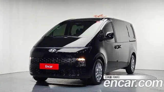 Hyundai Staria 2024 — Фото 1/20