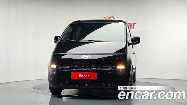 Hyundai Staria 2024 — Фото 3/20