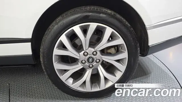 Land Rover Range Rover 2020 — Şəkil 14/39