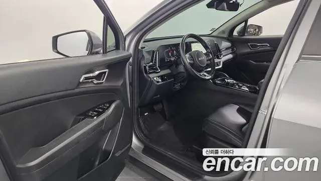 Kia Sportage 2022 — Photo 3/33