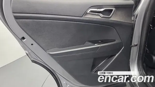 Kia Sportage 2022 — Photo 14/33