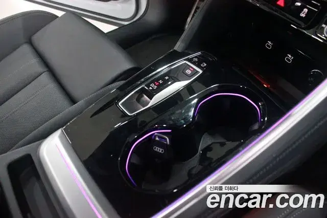 Audi Q5 2025 — ფოტო 18/20