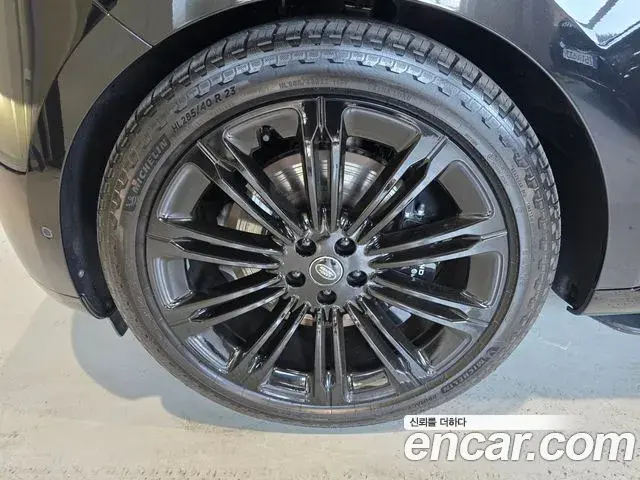 Land Rover Range Rover 2025 — Photo 11/20