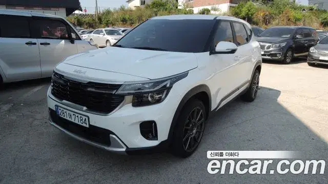 Kia Seltos 2022 — ფოტო 9/20