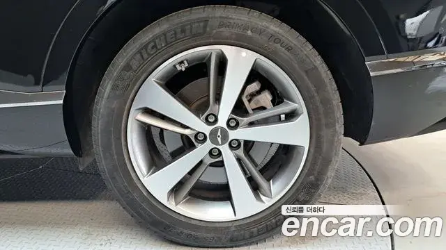 Genesis GV80 2022 — ფოტო 29/34