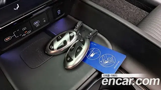 Hyundai Grandeur Hybrid 2023 — ფოტო 33/34