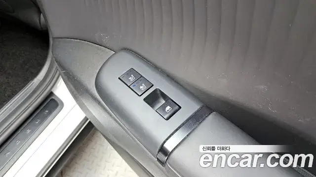 Hyundai Grandeur Hybrid 2023 — ფოტო 26/34