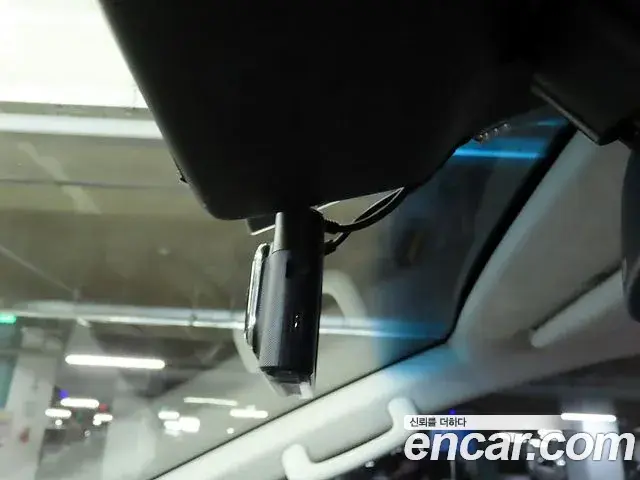 Hyundai Staria 2021 — ფოტო 13/20