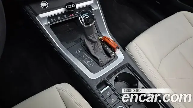 Audi Q3 2025 — ფოტო 2/32