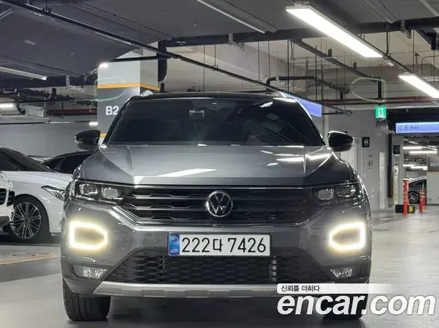 Volkswagen T-Roc 2022 — ფოტო 17/20