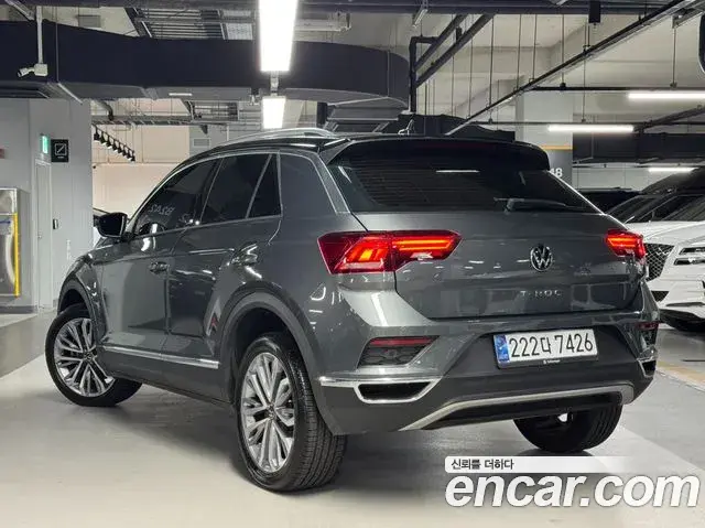 Volkswagen T-Roc 2022 — ფოტო 19/20