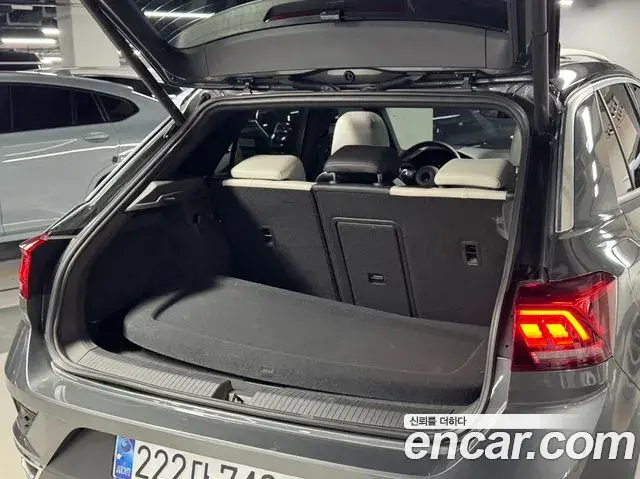 Volkswagen T-Roc 2022 — ფოტო 20/20