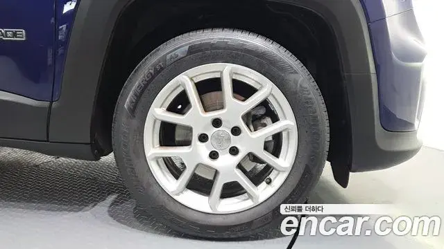 Jeep Renegade 2020 — Şəkil 18/32