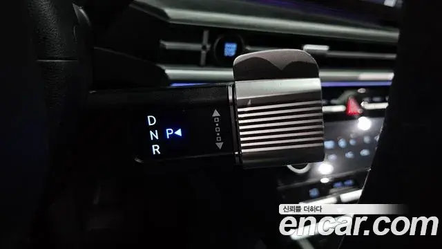 Hyundai Santa Fe 2024 — ფოტო 18/38