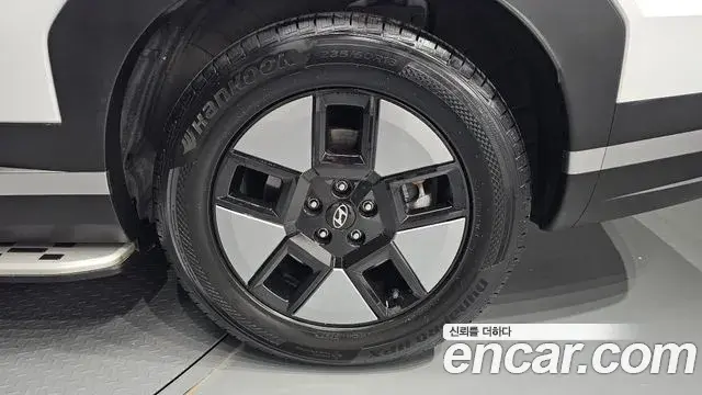 Hyundai Santa Fe 2024 — ფოტო 35/38