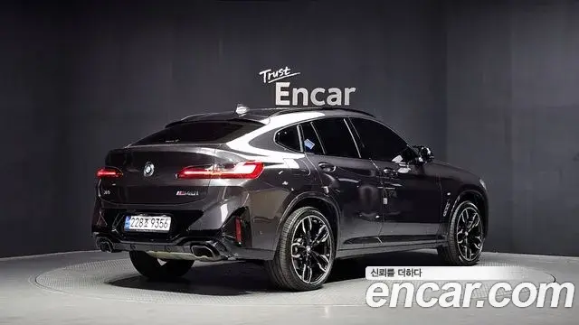 BMW X4 2024 — Фото 2/20